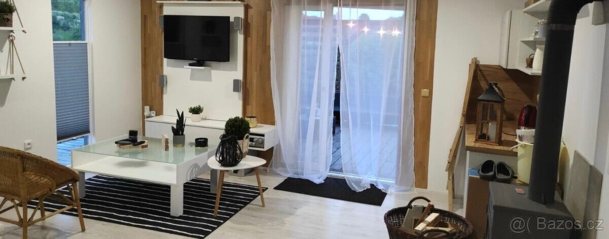 Stavební pozemek v obci Puklice - 4