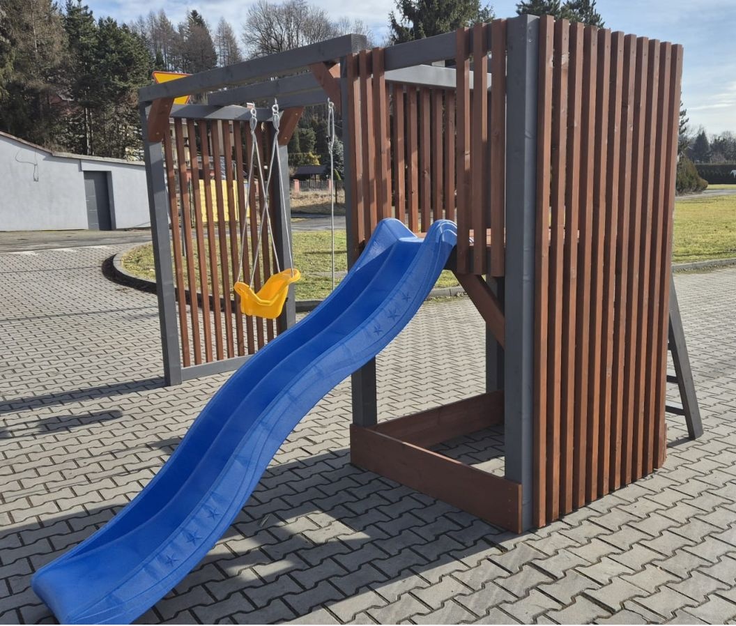 Dětské hřiště se skluzavkou a dovozem - 4