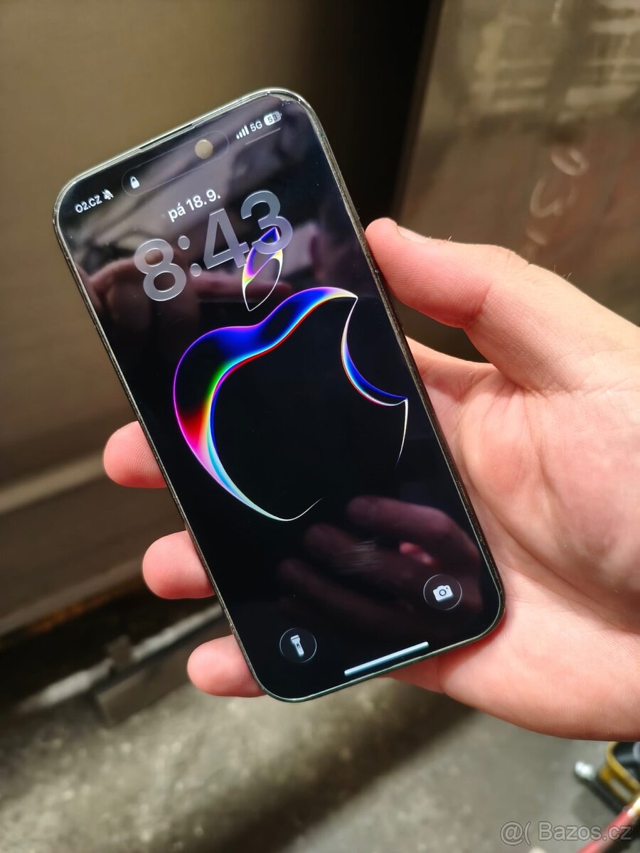 Iphone 15 pro 100% baterie - 4