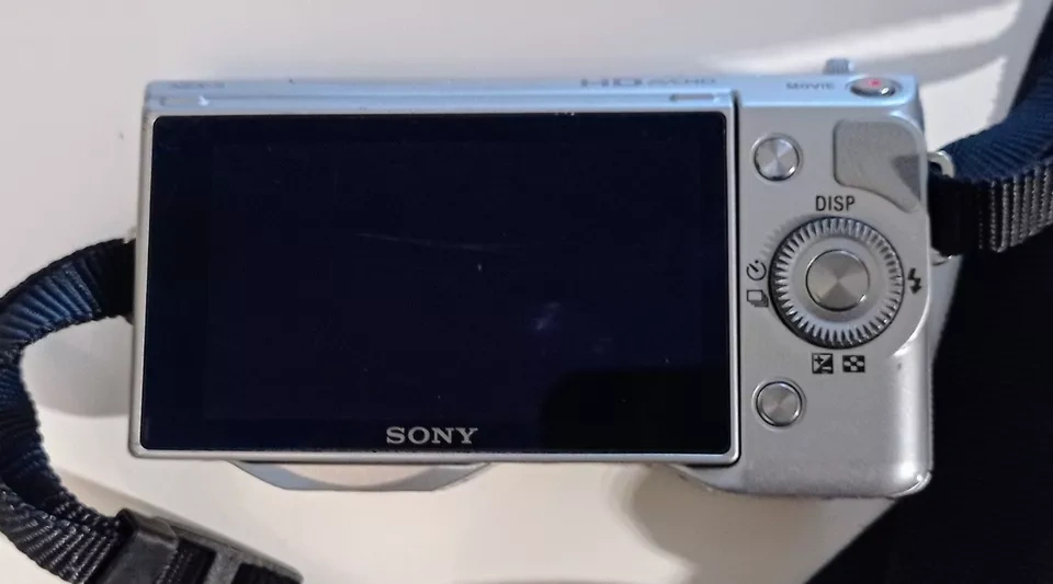 Sony Alpha NEX-5 Silver - 4