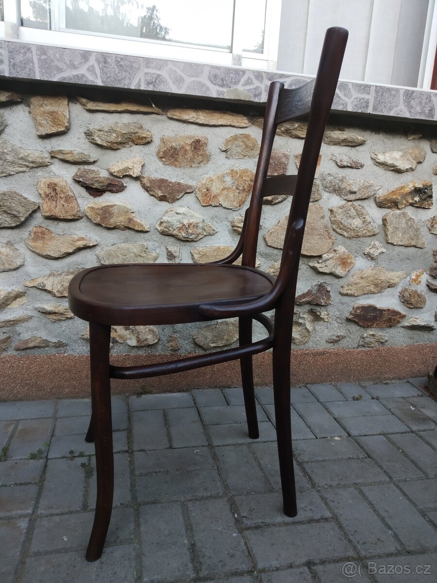 Židle Thonet, v porenovačním stavu. - 4