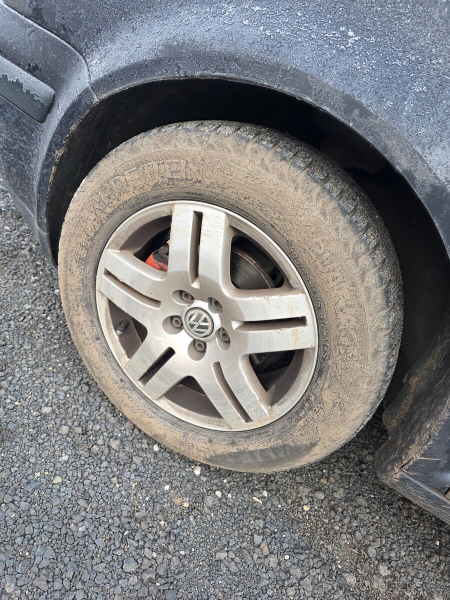 ZIMNÍ SADA ALU VW 5X100 195/65R15 - 4