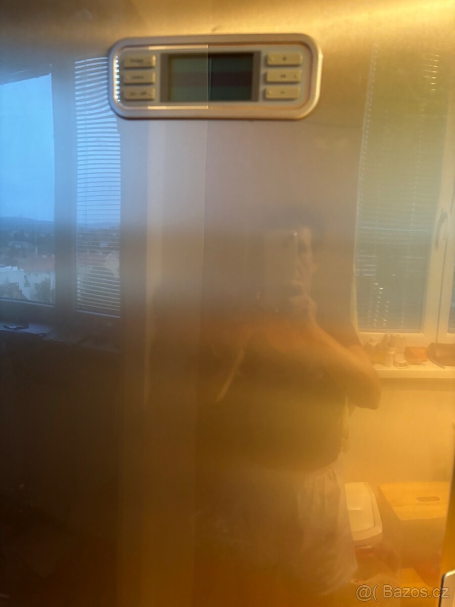 Lednice s mrazákem Whirpool - 4