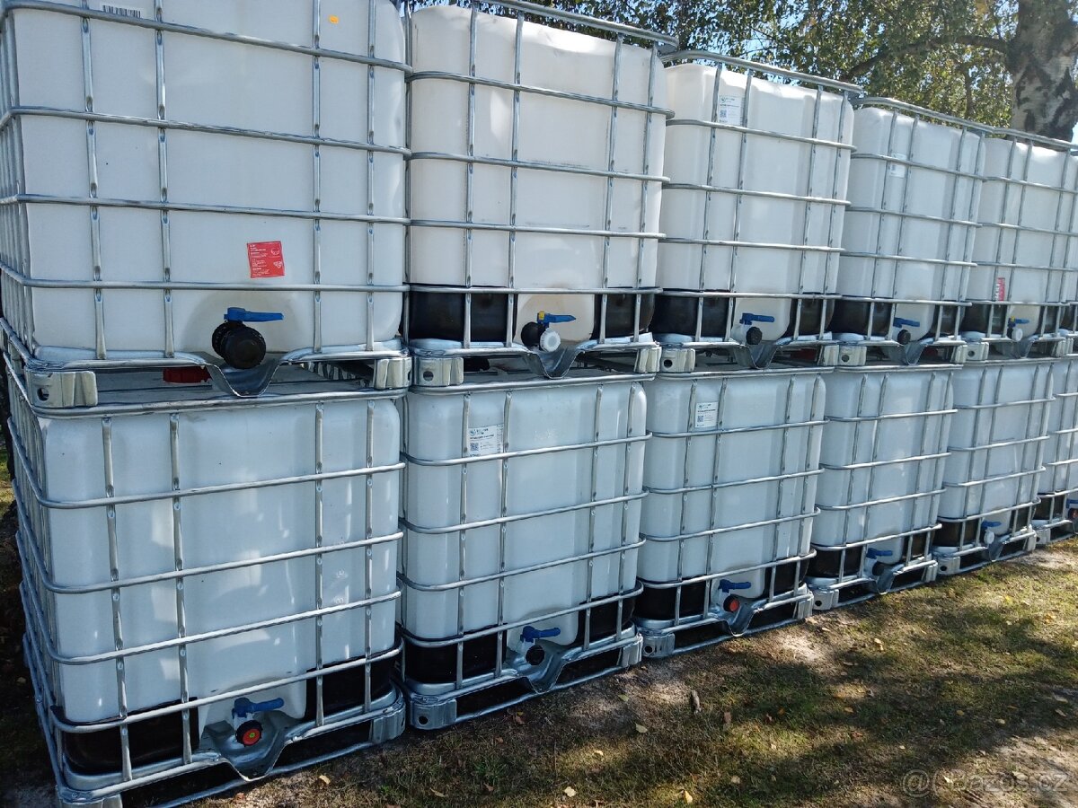 IBC nádrže kontejnery na 1000 litrů - 4