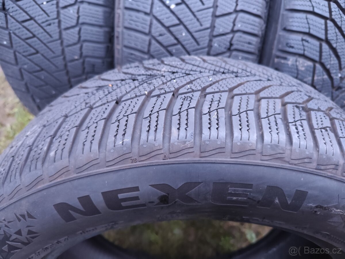 Zimní pneu 235/55/17 - 4
