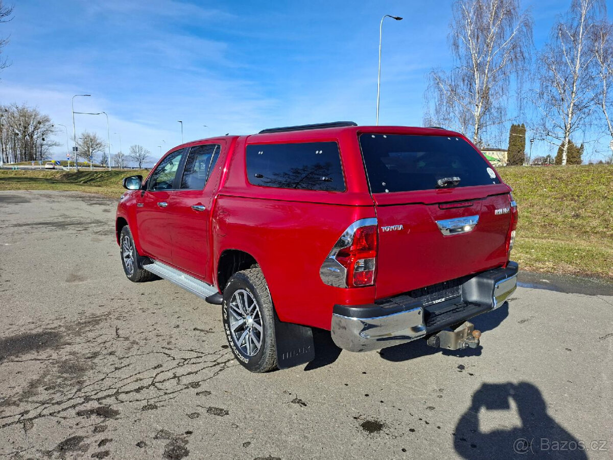 Toyota hilux 2,4 d4d automat 3/2018 max výbava - 4