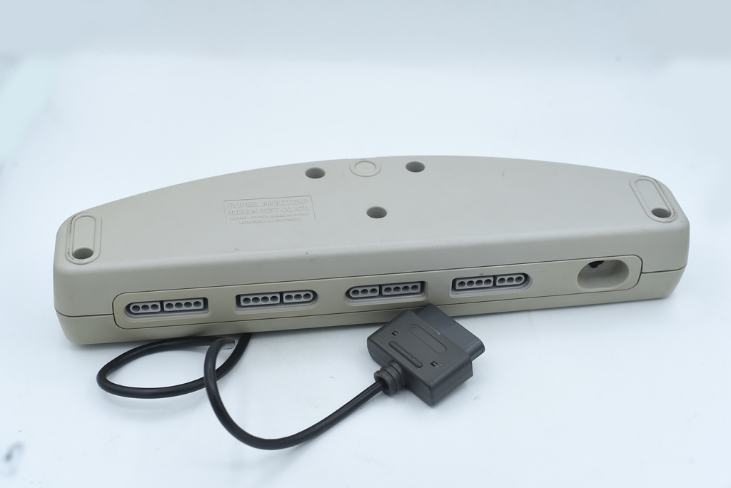 SNES/Super famicom multitap Hudson - 4