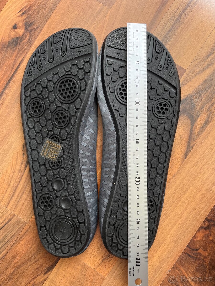 Rychleschnoucí boty do vody šedé - 4