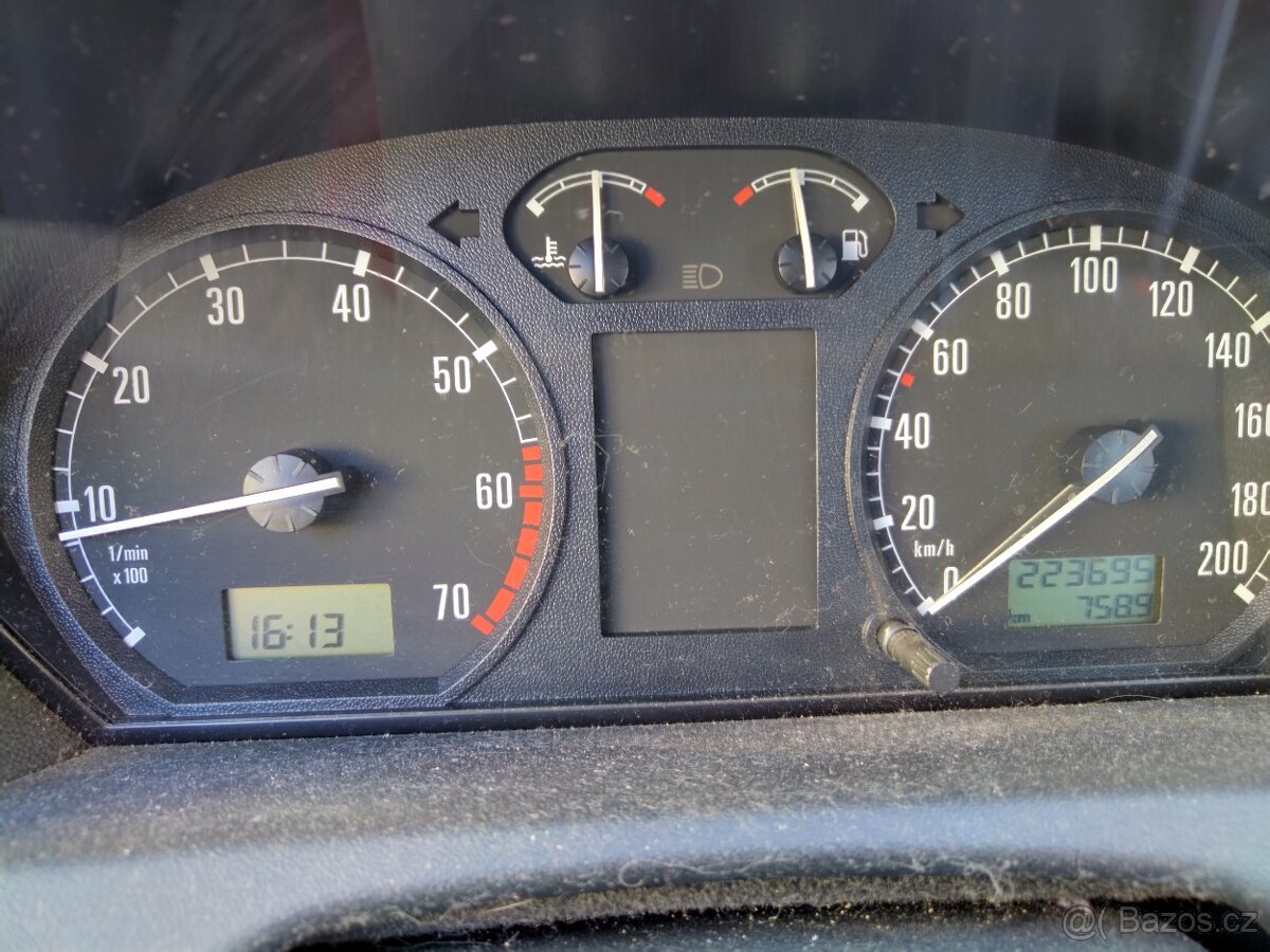 Škoda fabia 1.4 MPI - 4