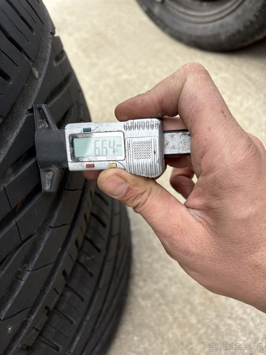 Uniroyal 225/55 16 - 4