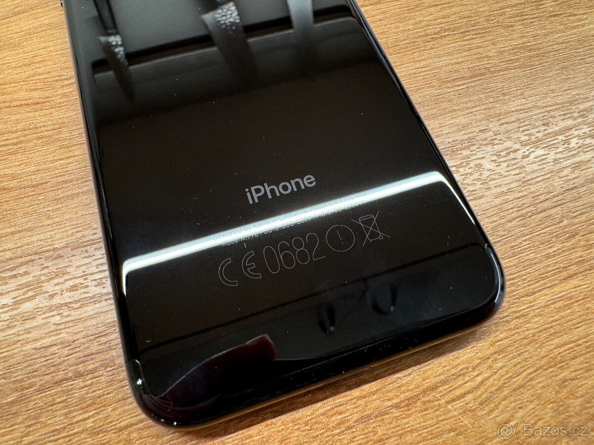 iPhone 7 Jet Black 128GB nový - 4