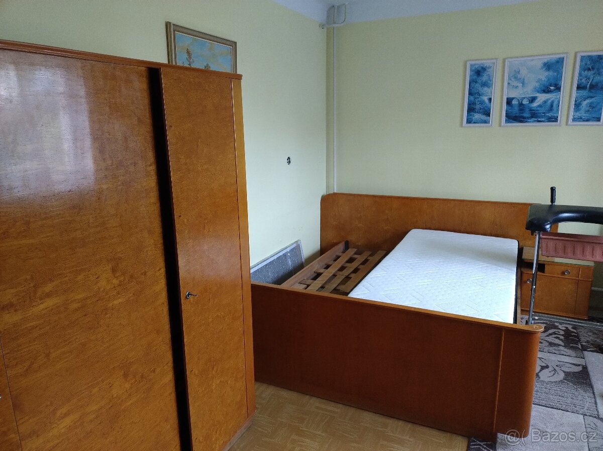 Nábytek po babičce - 4