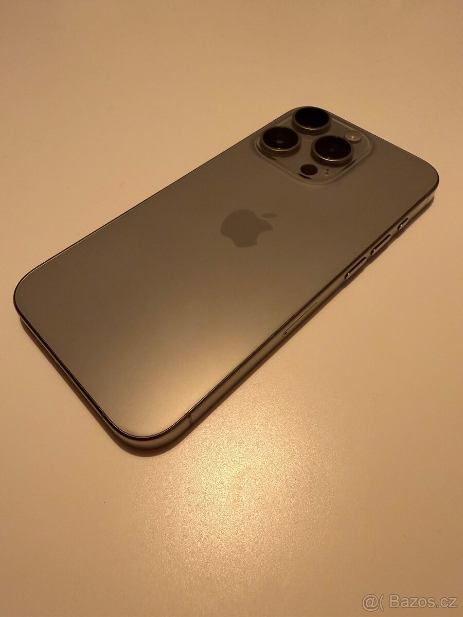 Apple iPhone 15 Pro 256 GB Přírodní titan - 4