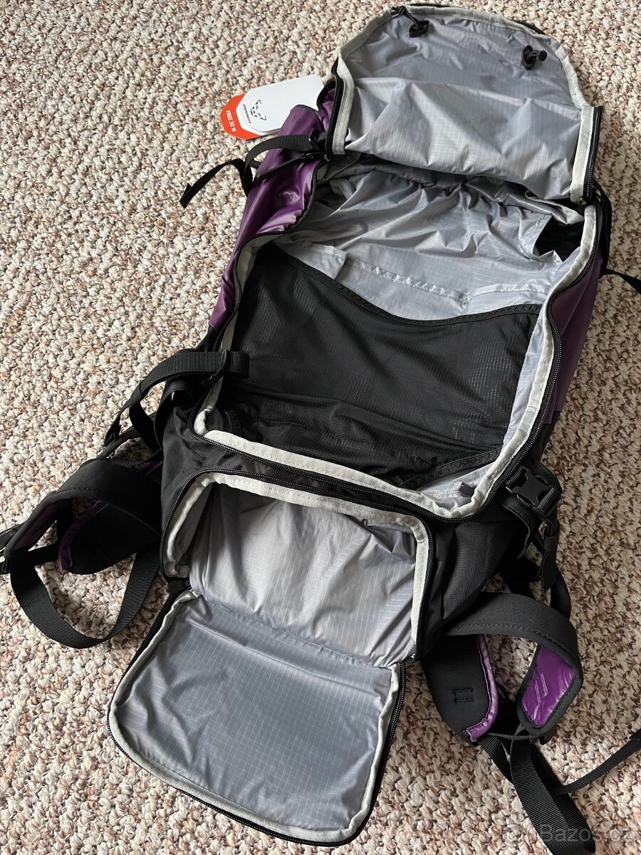 Nový sportovní batoh Dynafit Free 32L - 4