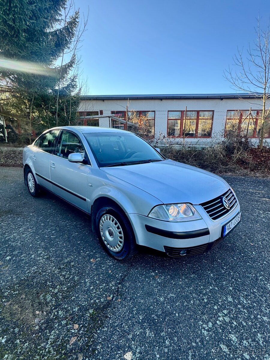 Volkswagen Passat,1.9tdi/96kw - 4