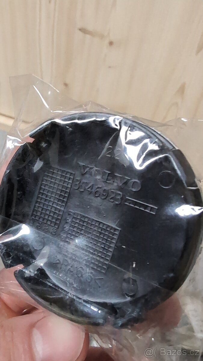 64mm Volvo krytky kol + clay bar - 4