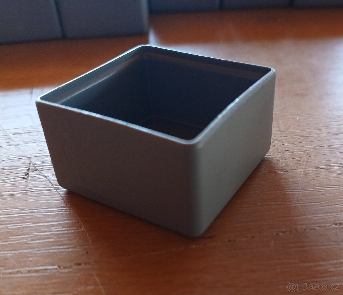 Krytka H profilu 40x40 - 4