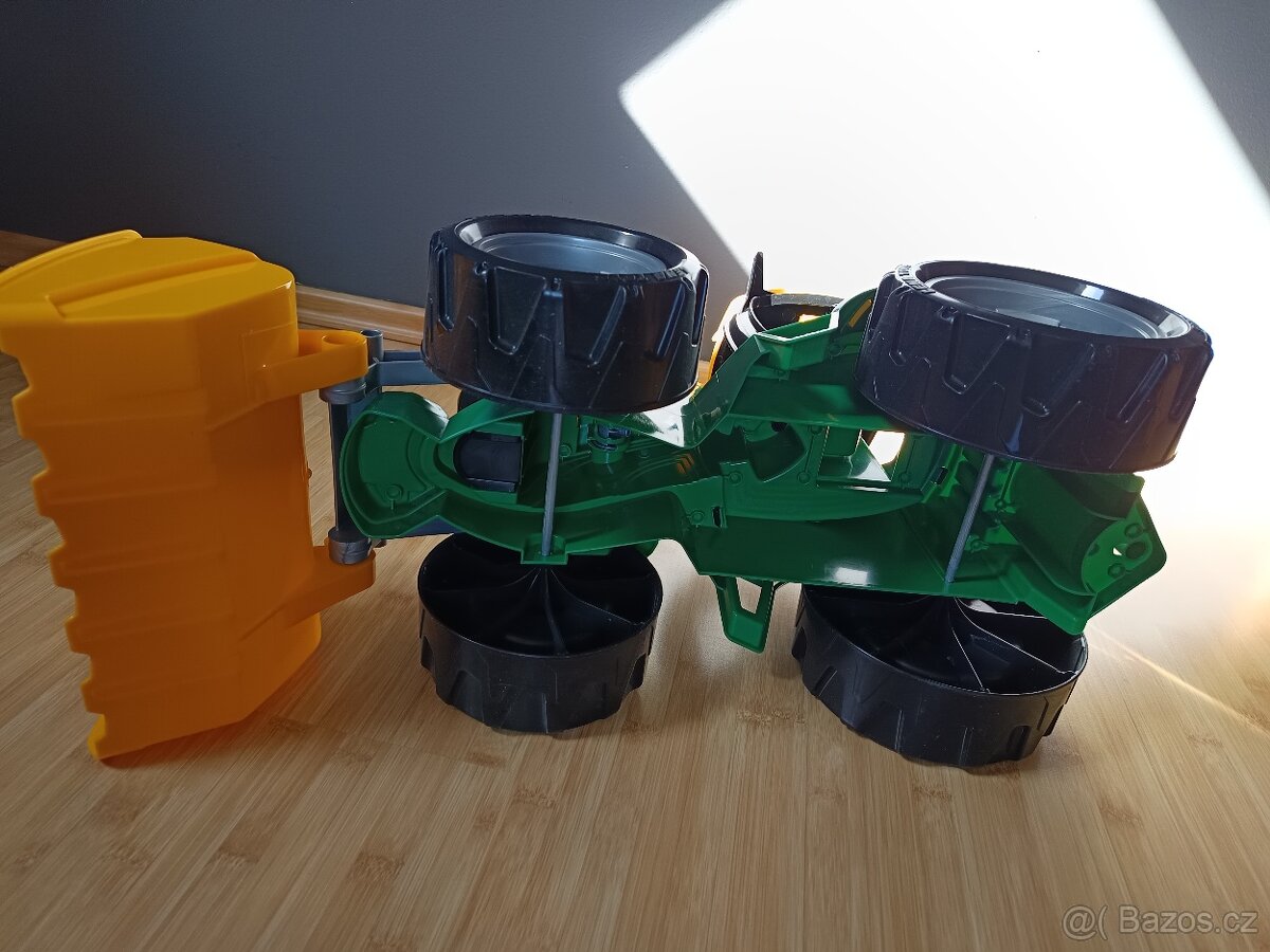 Traktor Lena - 4