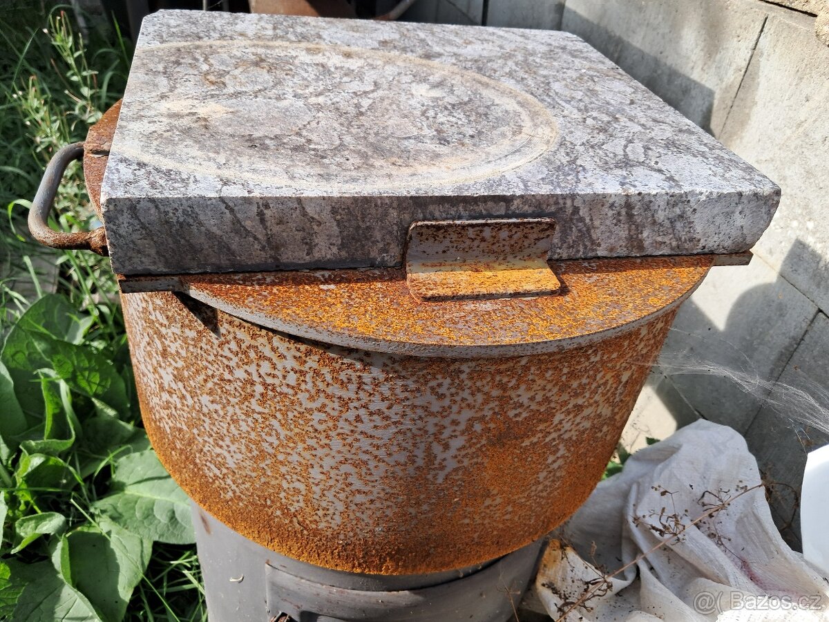 Prodám dřevěnou udírnu - 4