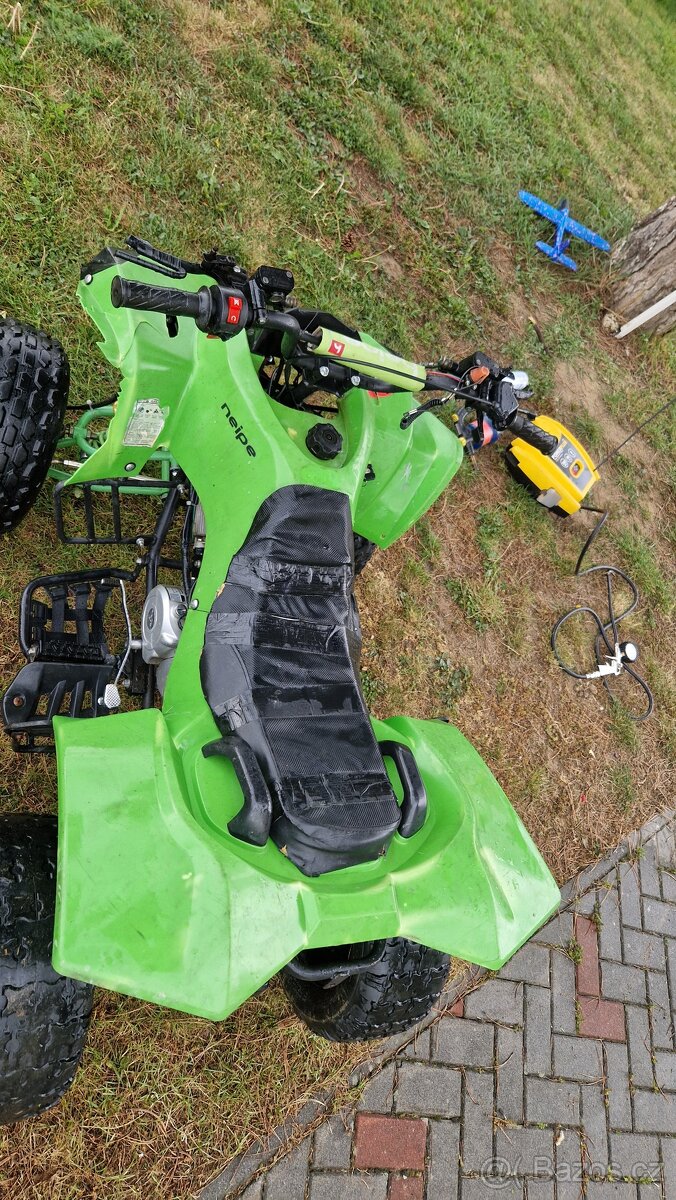 Dětská čtyřkolka heipe