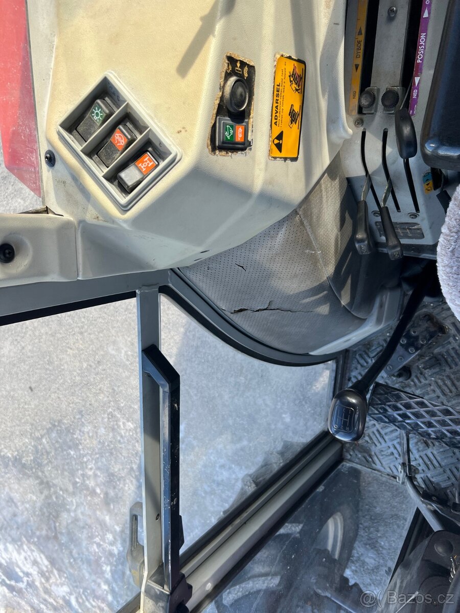 Traktor Massey Ferguson 390 - 4