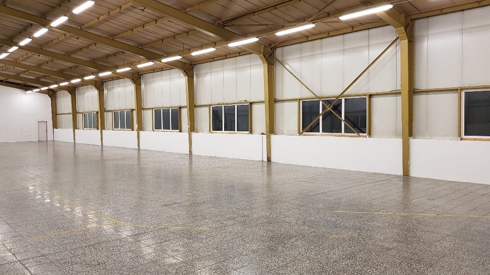 Pronájem zatepleného skladového prostoru (400-1246 m²) u D1 - 4