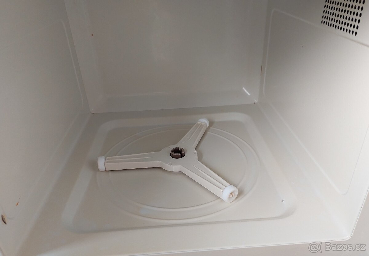 Mikrovlnná trouba Privileg 8521 - 4