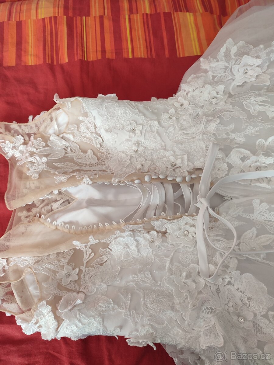 Svatební šaty sněhobílé vel. M-XL - 4