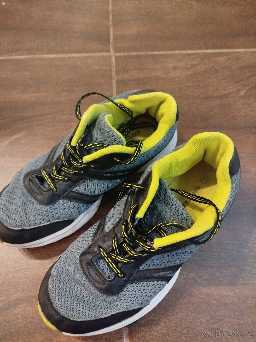 Určitě sportovní boty velikost 35 - 4