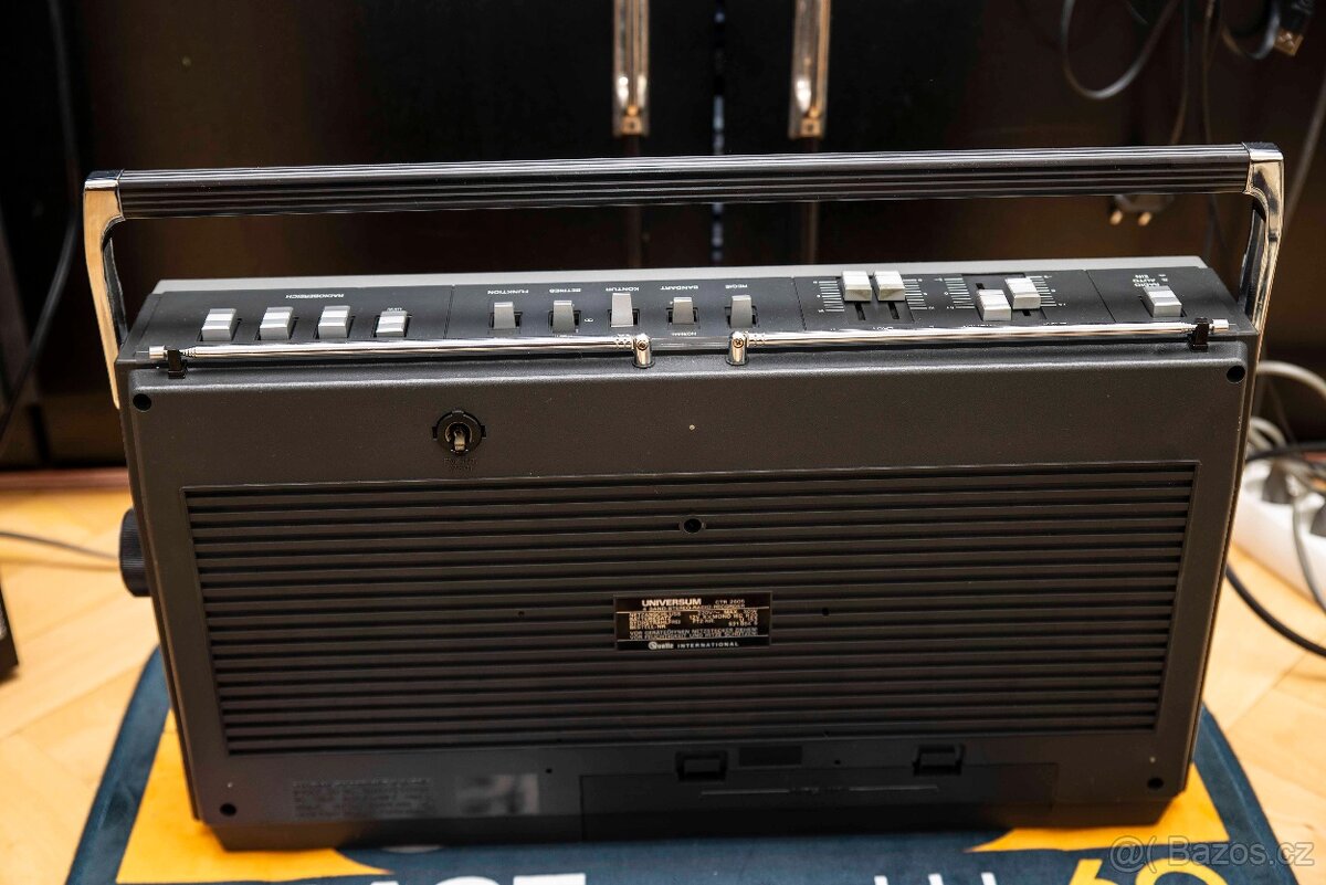 UNIVERSUM CTR 2605 - 4