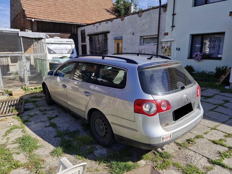 VW passat combi 2.0TDI 103kw rok-2007 (BMP) - 4