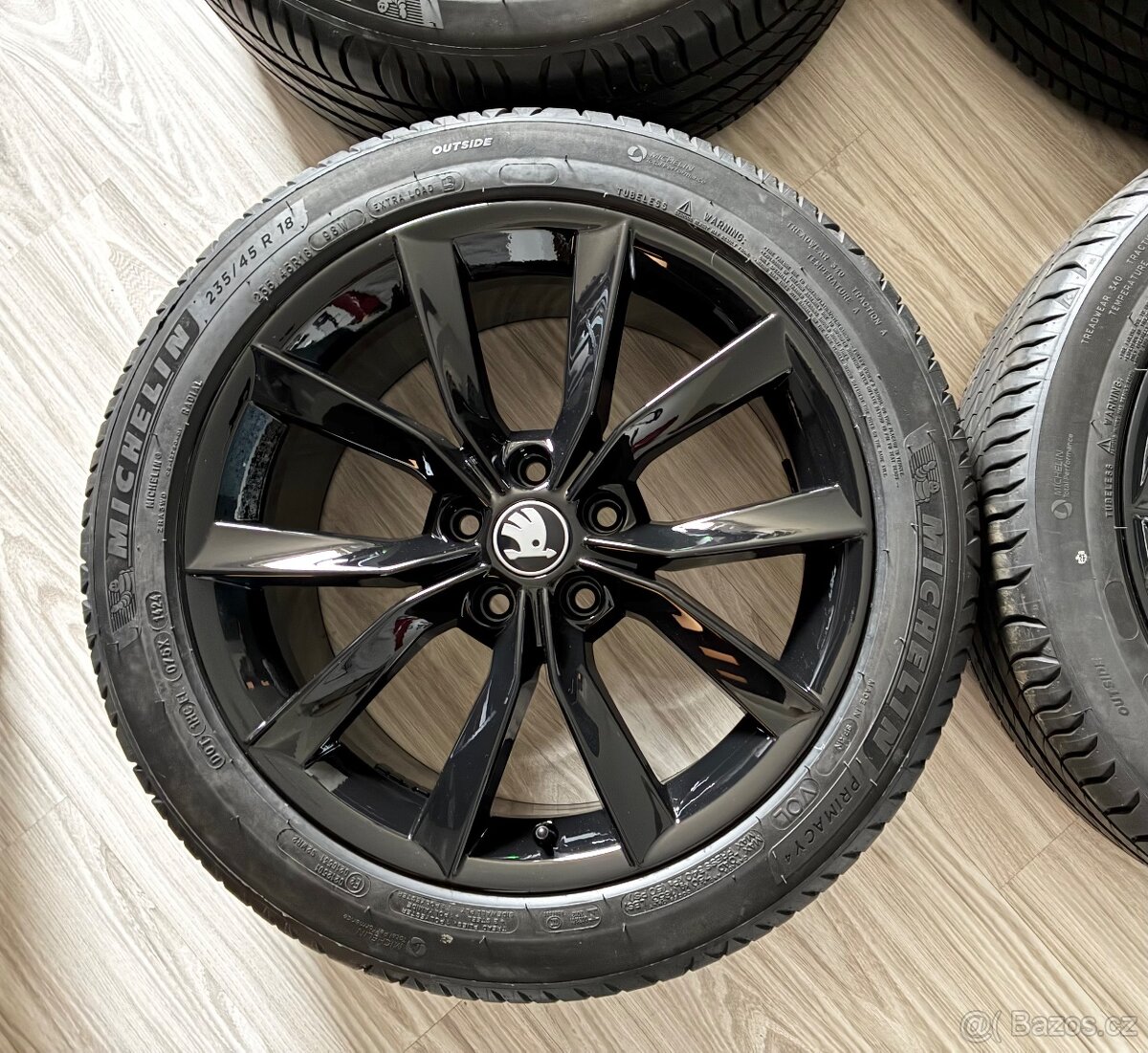 Modus 5x112 235/45/18 letní - 4