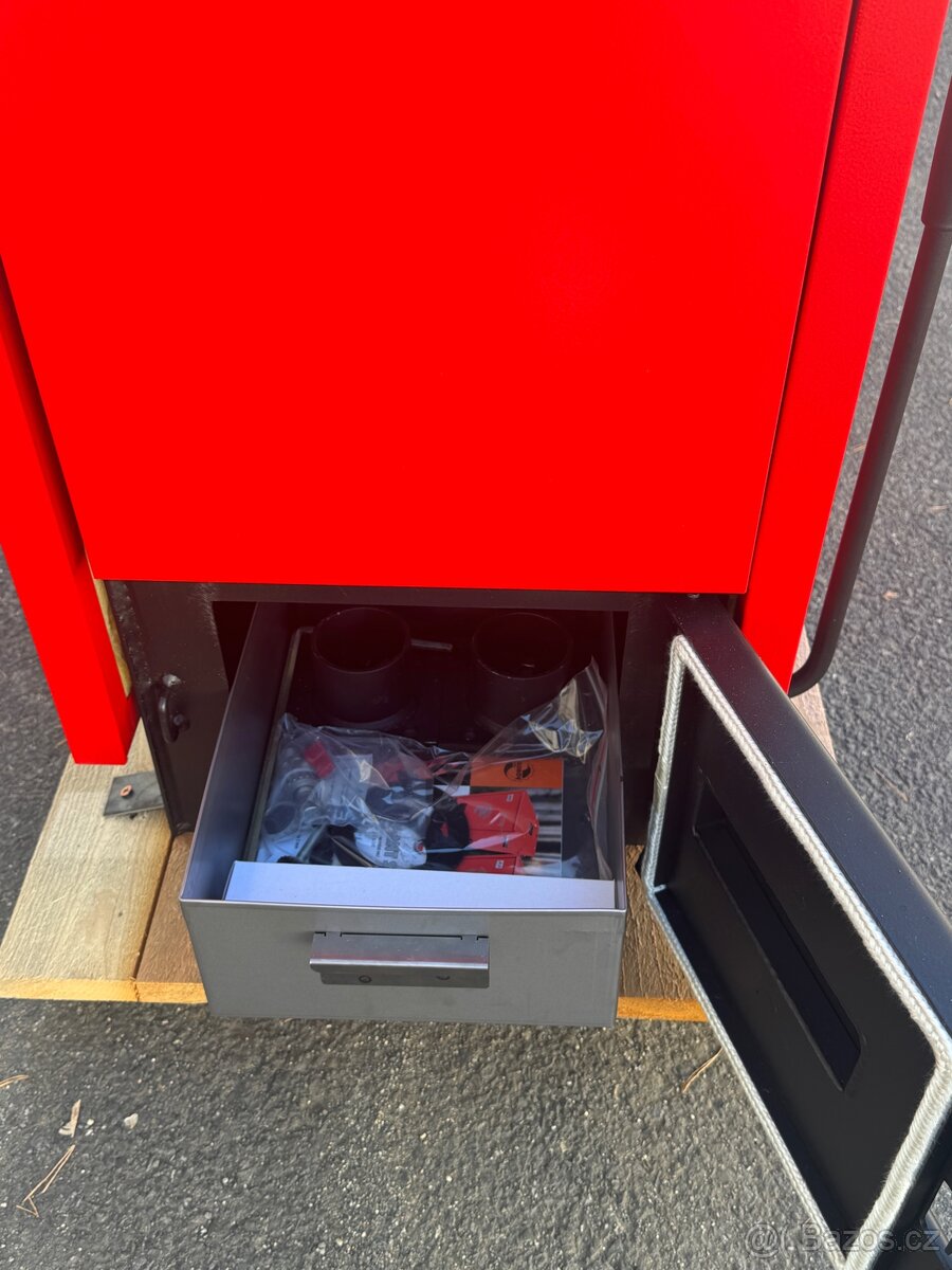 Kotel SLOKOV SL27E na uhlí i dřevo - 4