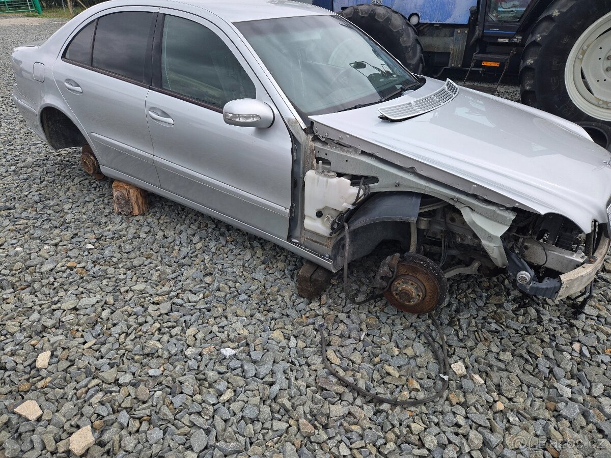 Mercedes w211 dily - 4