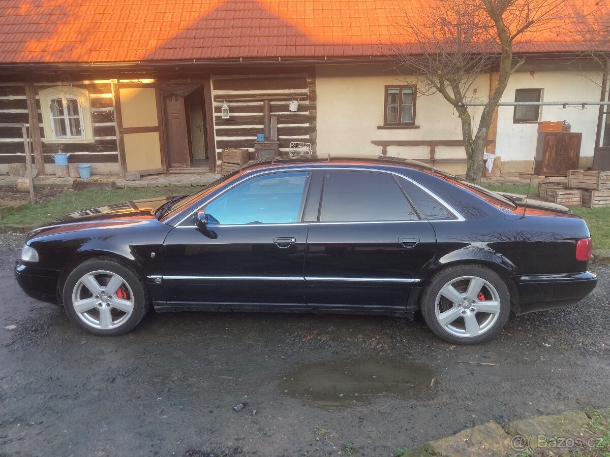 Audi A8 quatro 4.2 - 4