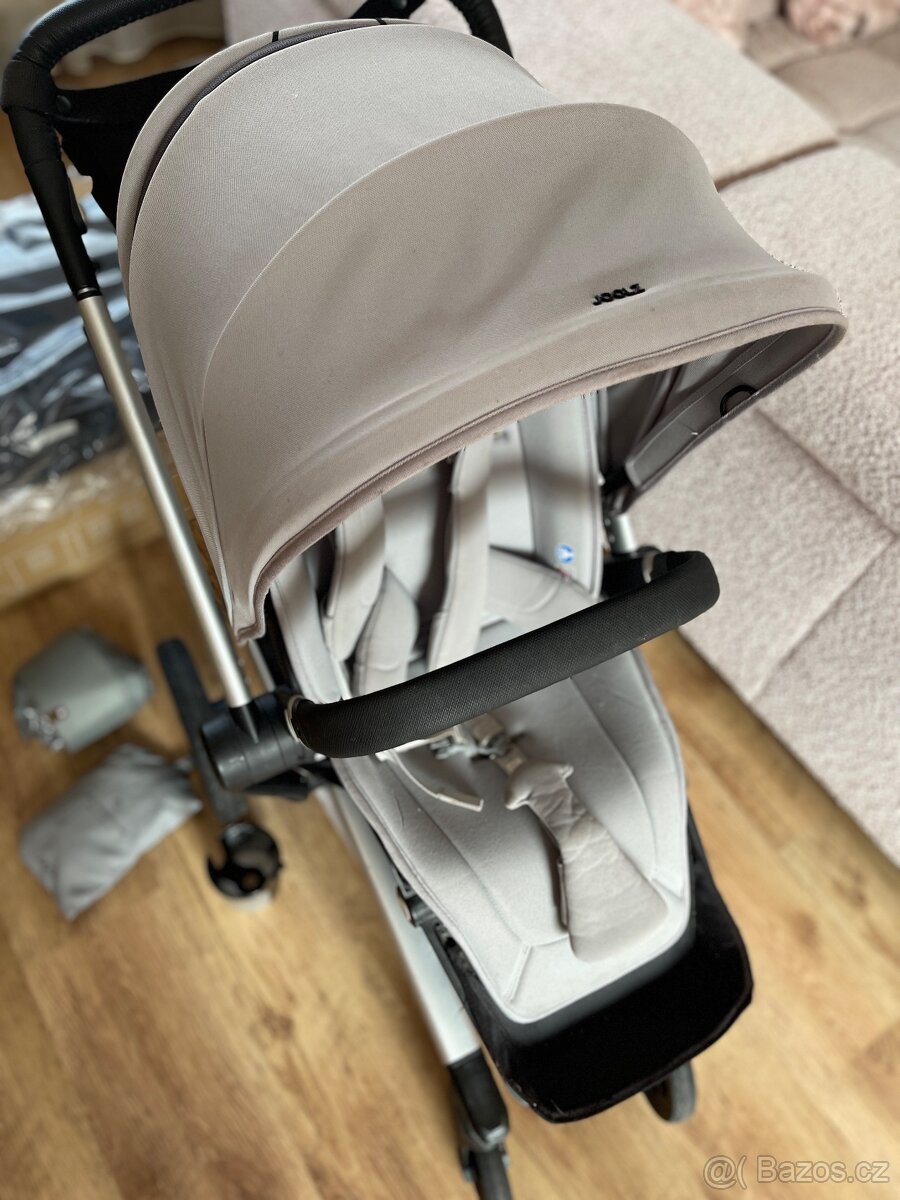 Kočárek Joolz Hub Silver - 4