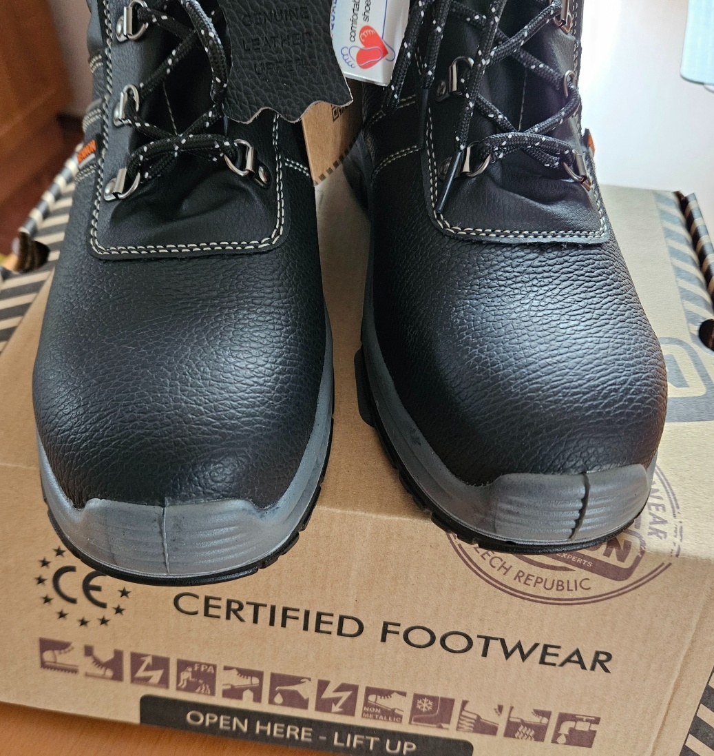 Pracovní obuv BASIC S3 VYSOKÁ Bennon vel.42 - 4