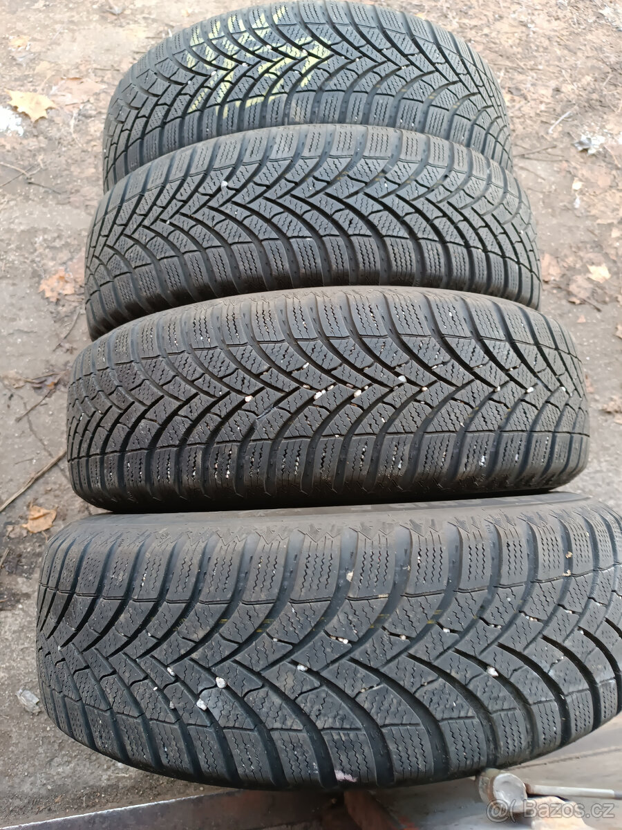 Corsa F / Peugeot 208 - disky 6x15 et32 + zimní 185/65/15 - 4