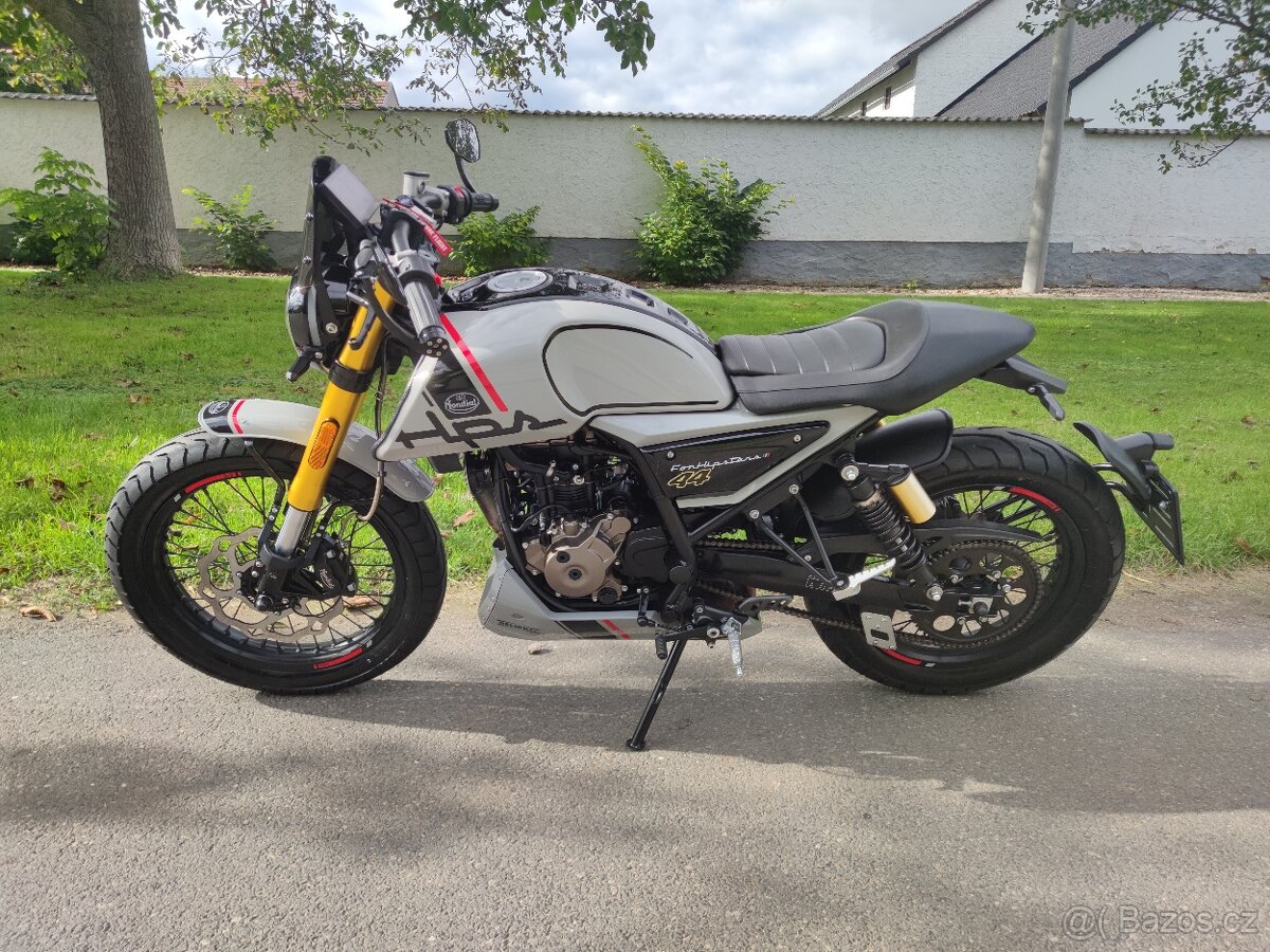 F.B Mondial HPS 125i Hipster šedá - 4