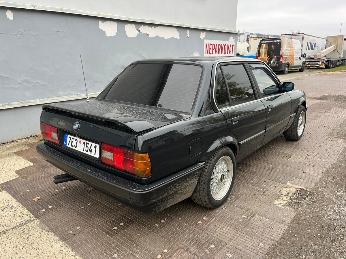 Bmw e30 324td - 4