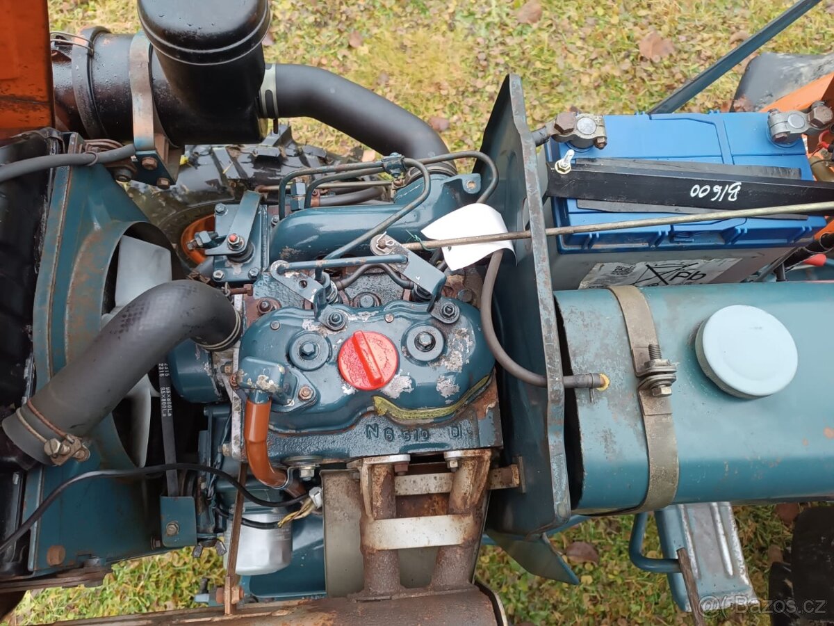 Kubota B 7000 -4 x 4 - 4