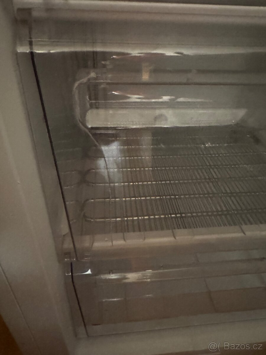 Šuplíkový mrazák - 4