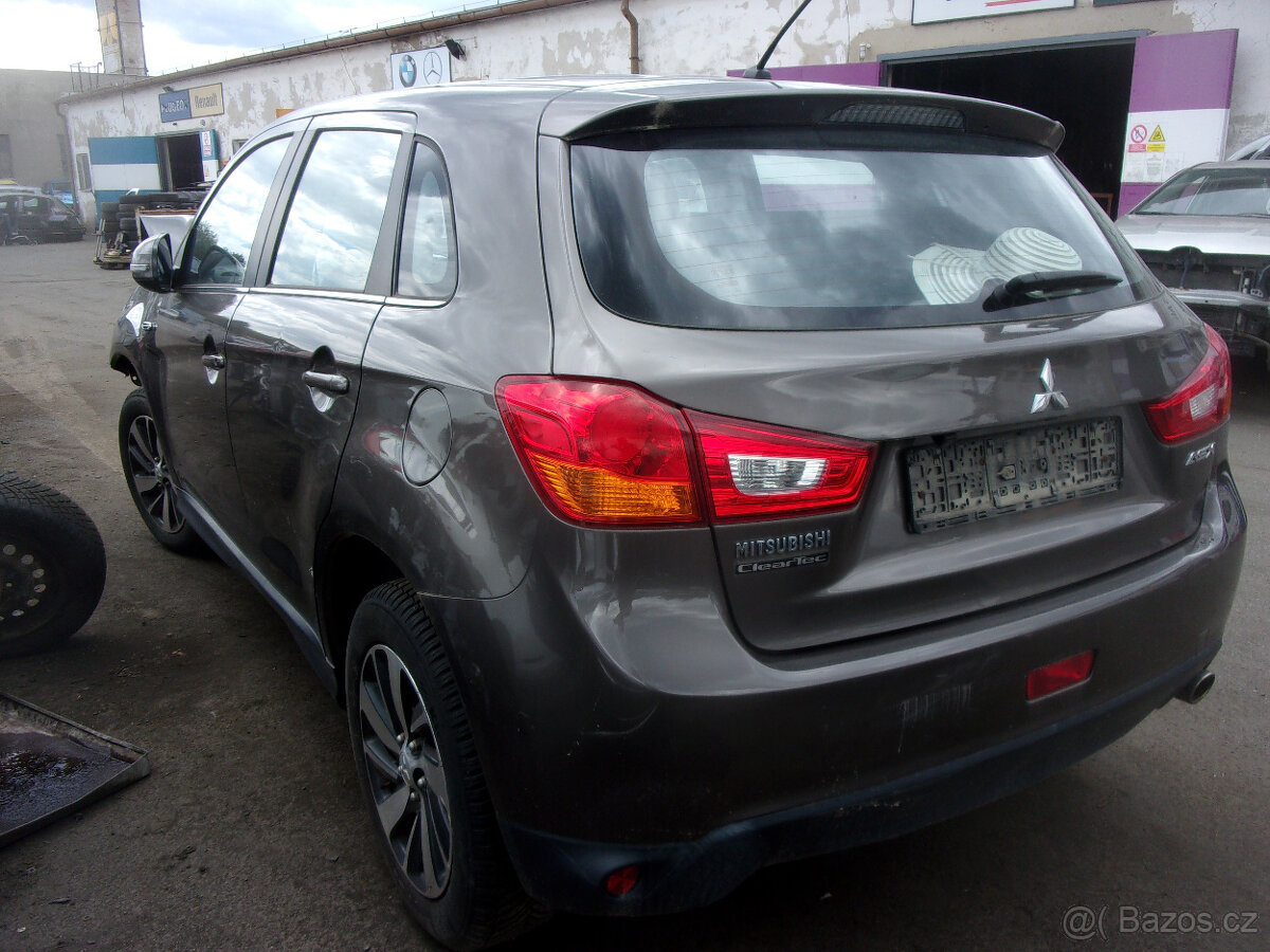 Mitsubishi ASX - 4