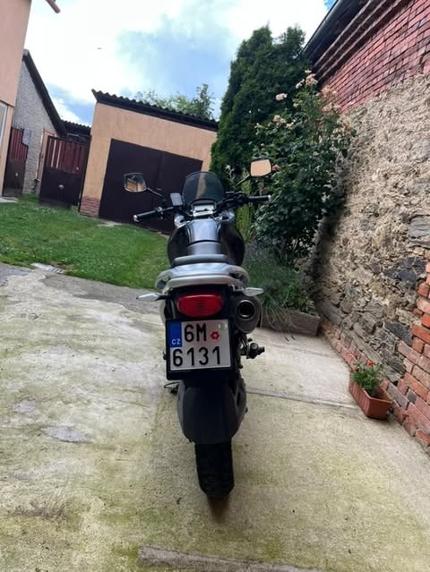 Suzuki XF650 FREEWIND - 4