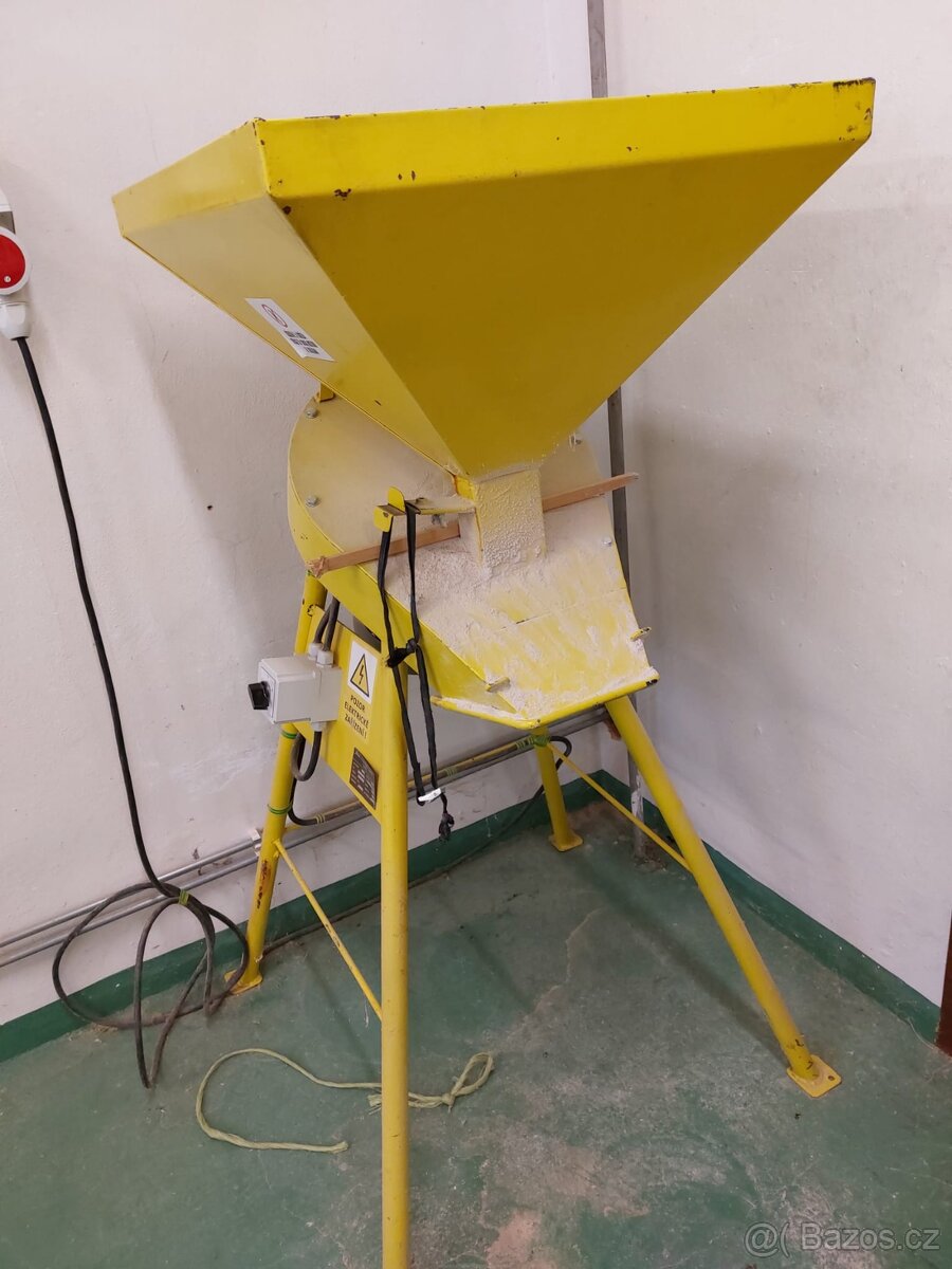 Šrotovník kladívkový - 4