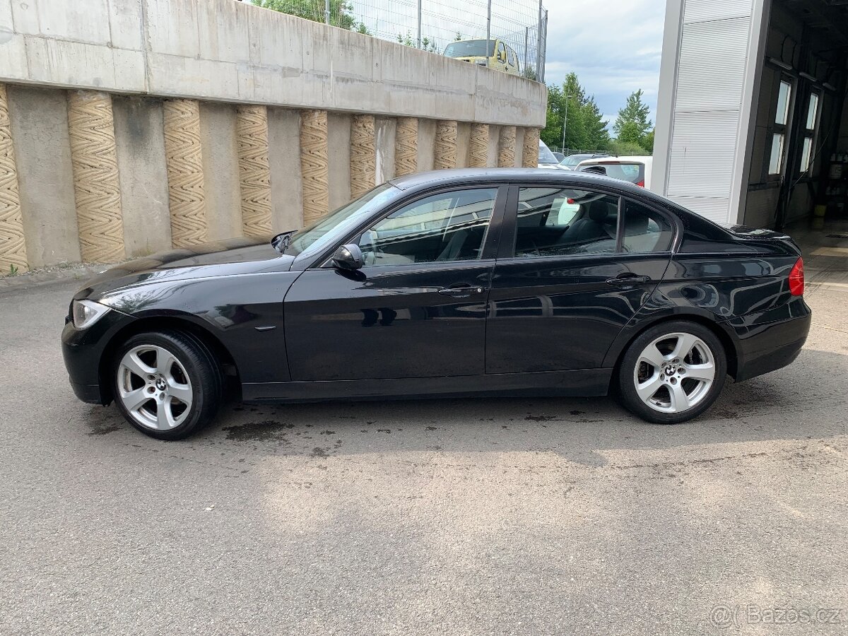 Prodám BMW e90 318i 95kw