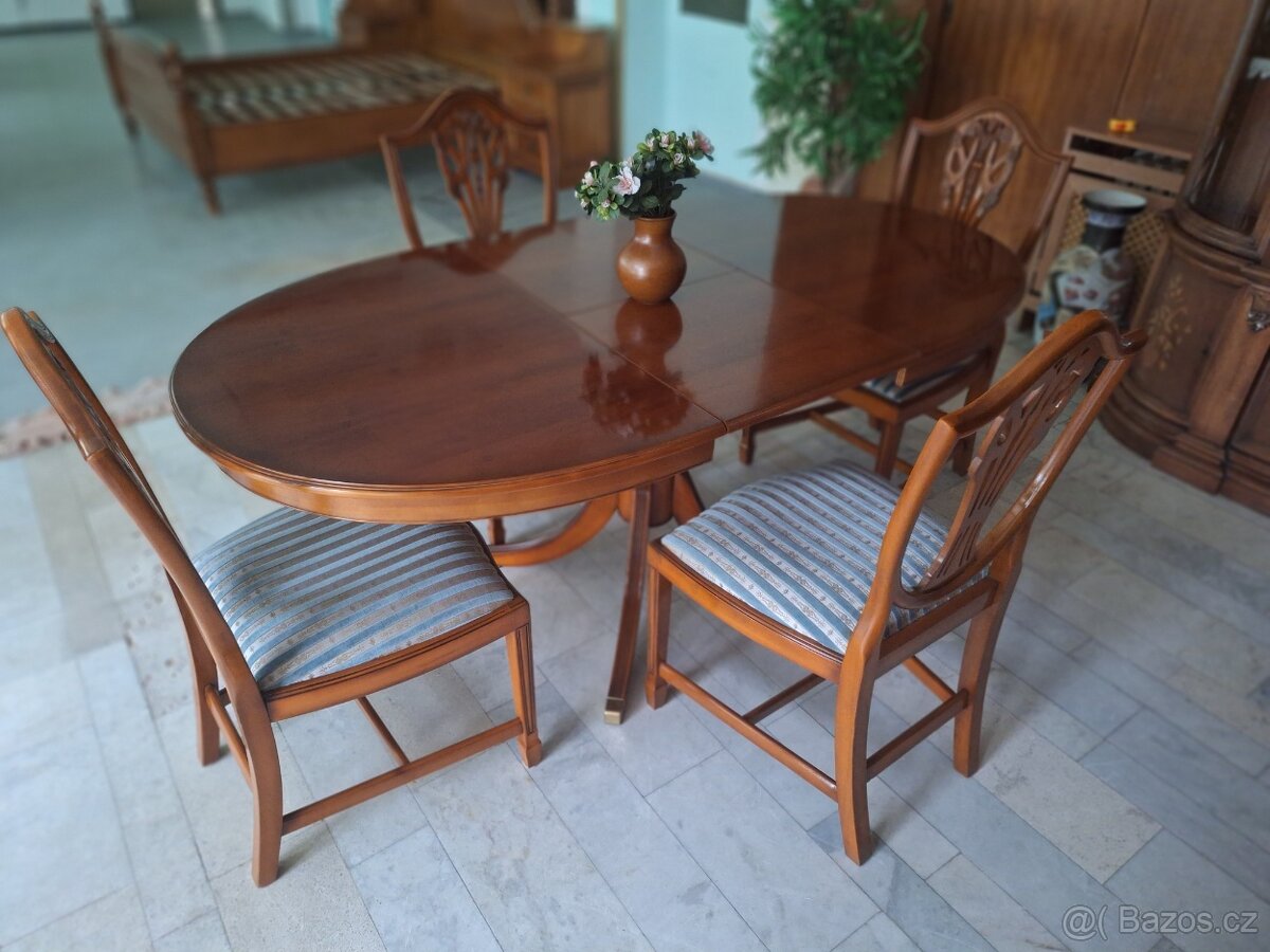 KVALITNÍ DŘEVĚNÝ ROZKLÁDACÍ STŮL + 4 ŽIDLE VELMI DRAHÝ MODEL - 4