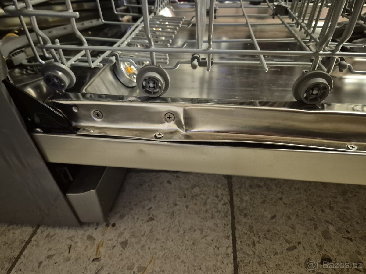 myčka - LG DF425HSS - k opravě nebo ND - 4