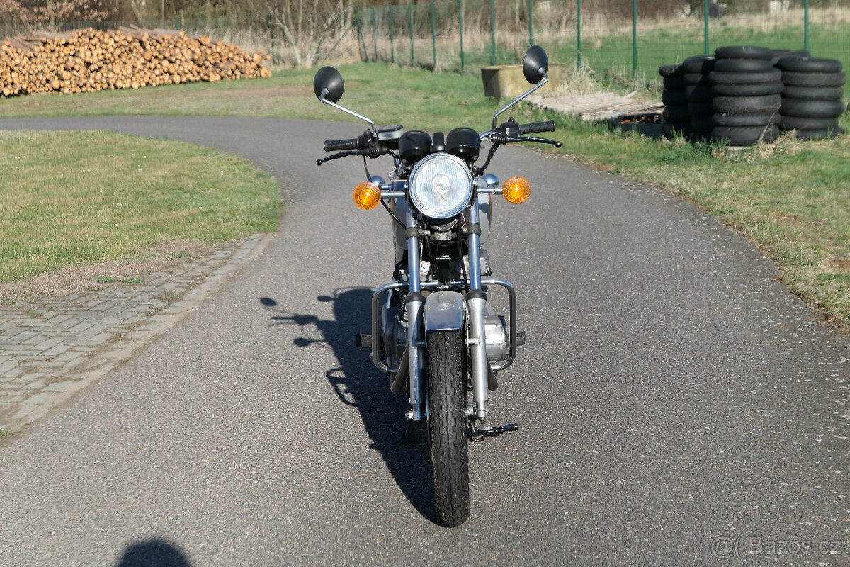 Yamaha XS 400 - 4