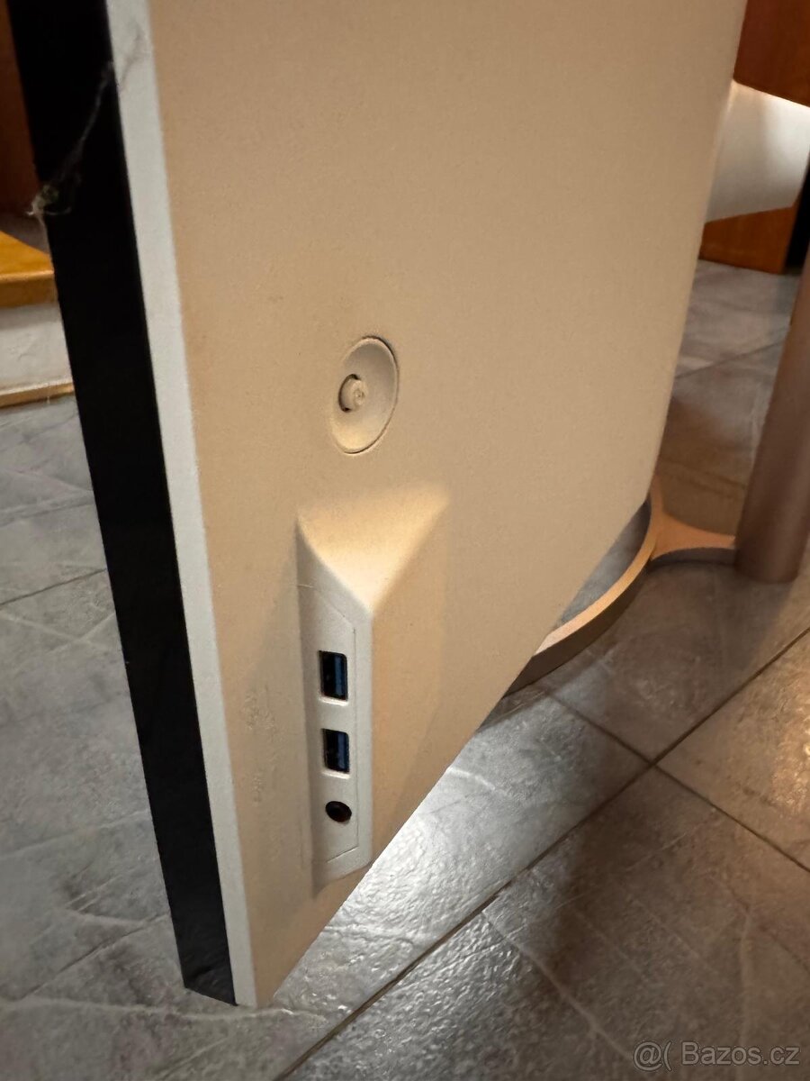 Prodám Zakřívený monitor LG UltraWide 49WL95C-WE / 49" (124 - 4